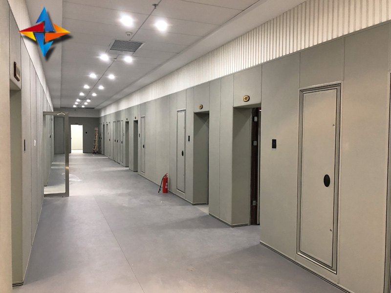 談話(huà)室防撞軟包+談話(huà)室桌軟包椅，審訊室桌談話(huà)室軟包廠(chǎng)家